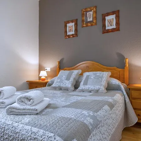 La Ginesta 2, De Muntanya Apartment