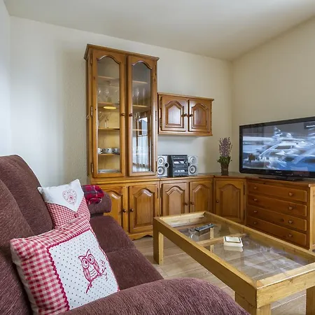 La Ginesta 2, De Muntanya Apartment