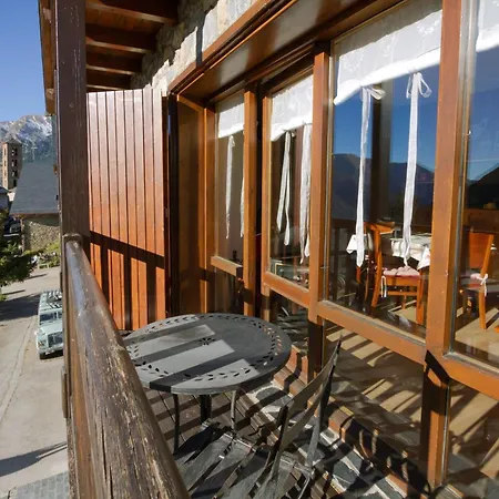 La Ginesta 2, De Muntanya Apartment